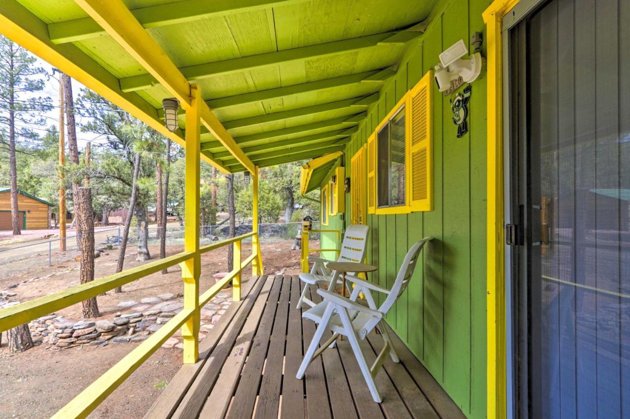 Вилла Bright Pine Cabin Direct Trail Access And Deck! Экстерьер фото